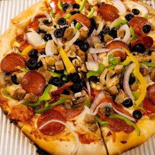 16" Combination Pizza